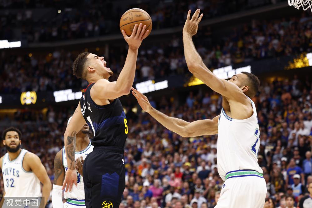 但距离她的 但距离她的